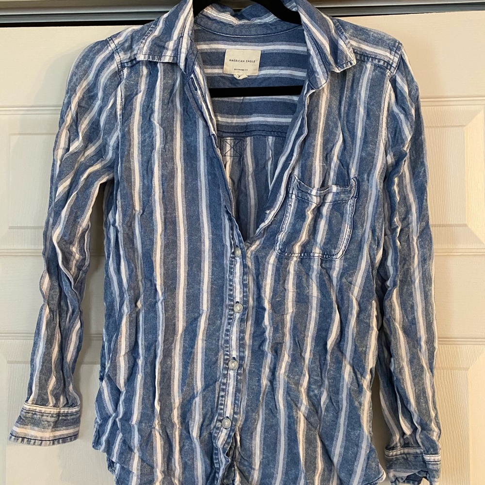 American Eagle Button Down
